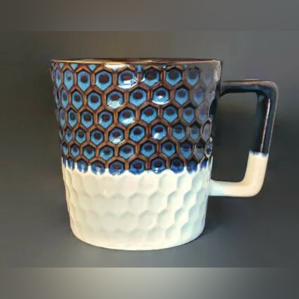 Starbucks Coffee Anniversary Collection Siren Scales Honeycomb Relief 12 oz Mug